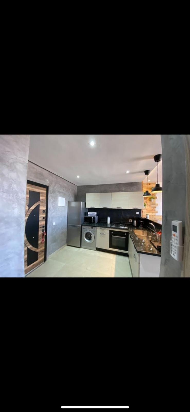 Charming Islan Ac/wifi Appartement
